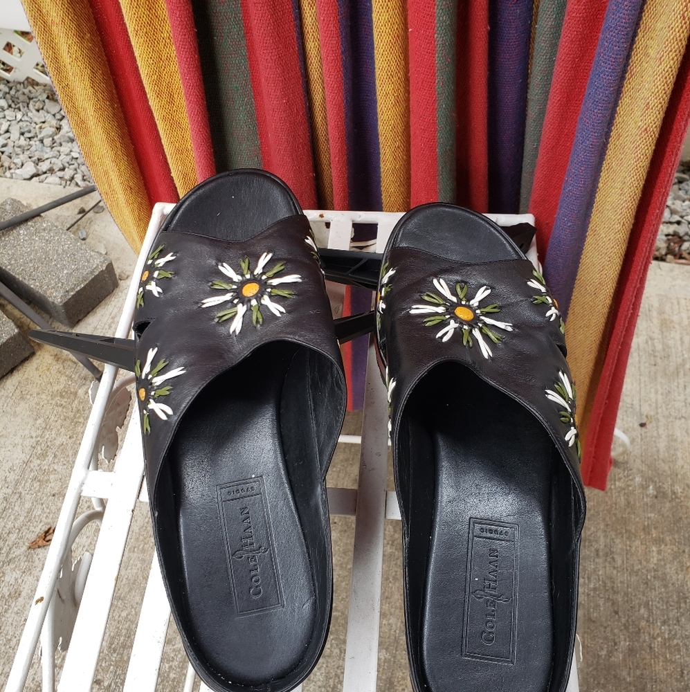 COLE HAAN SANDALS